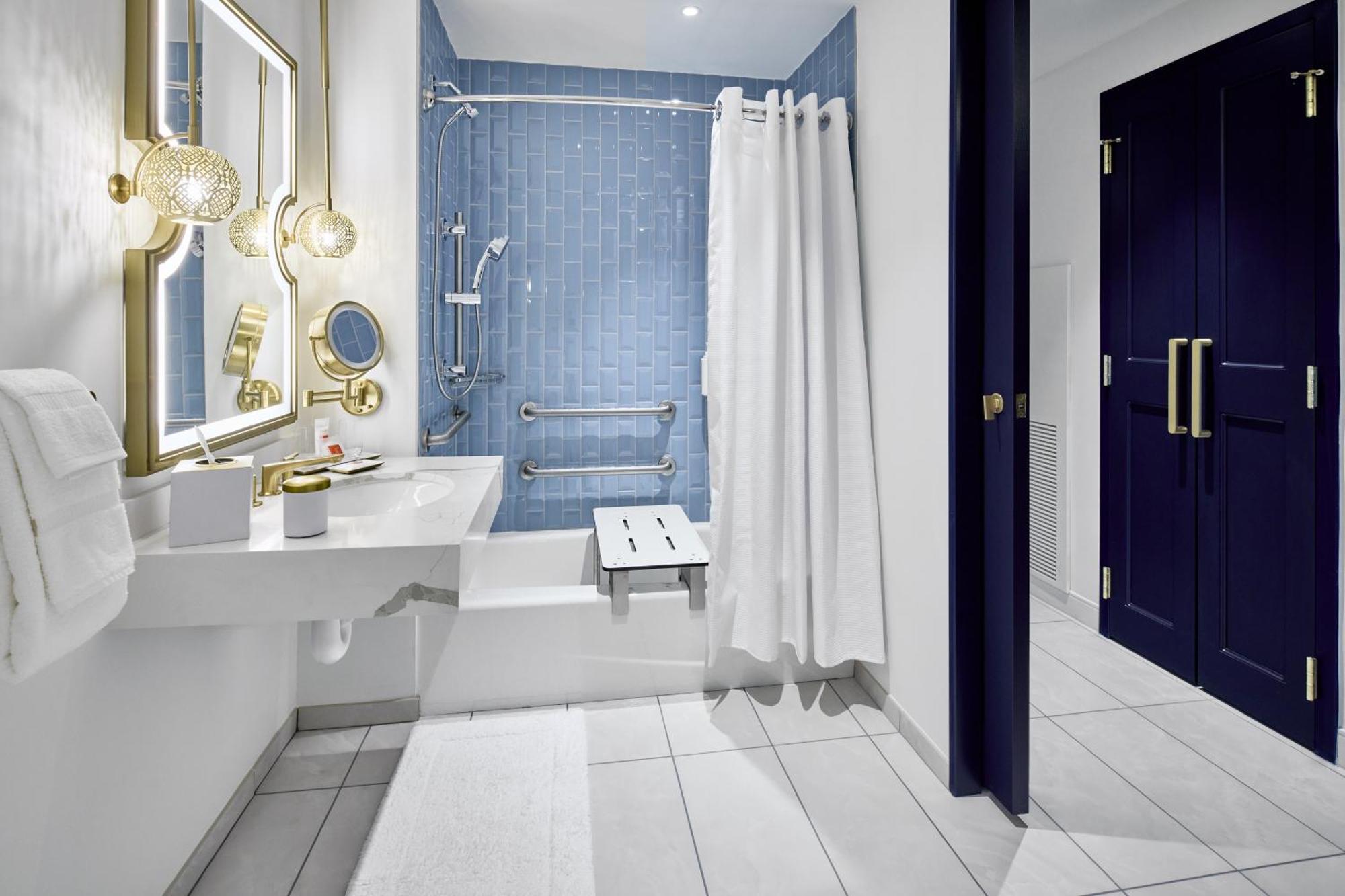 Universal'S Helios Grand Hotel, A Loews Hotel Williamsburg ภายนอก รูปภาพ